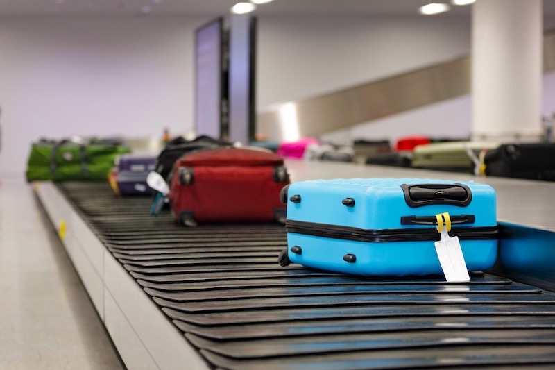 Esteira de bagagens no aeroporto