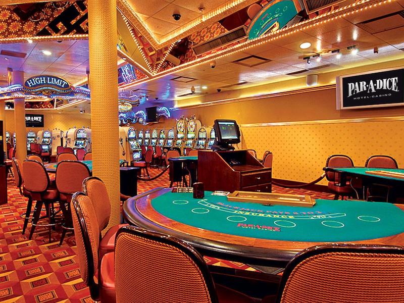 Interior do Par-A-Dice Hotel Casino em East Peoria