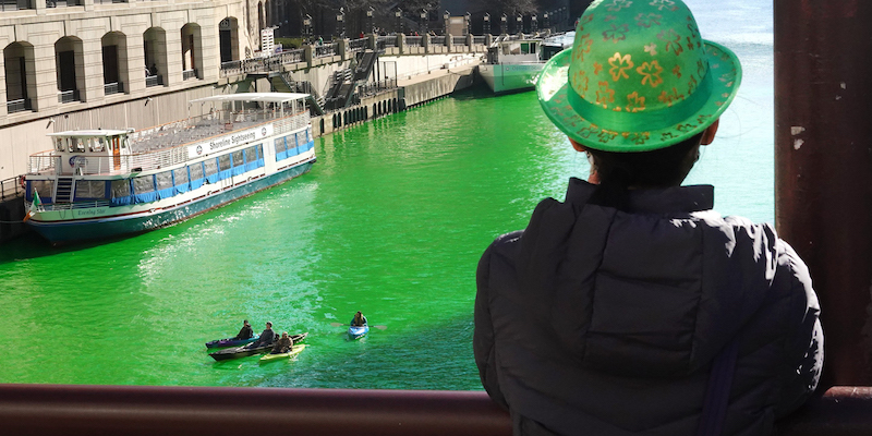 Chicago River no St. Patrick's Day