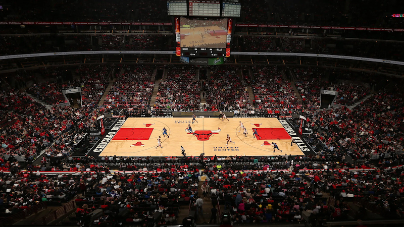 Chicago Bulls jogando no United Center em Chicago